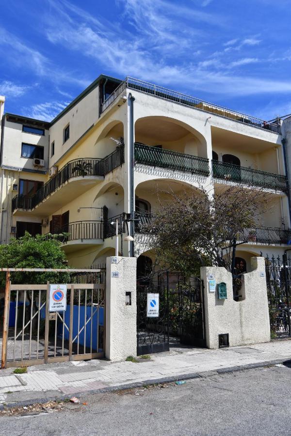 Civico 98 Ξενοδοχείο Μιλάτσο Εξωτερικό φωτογραφία